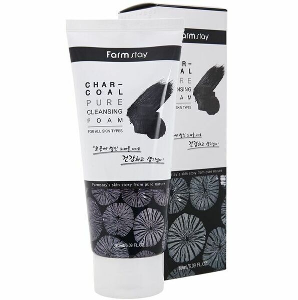Очищающая пенка с древесным углем Charcoal Pure Cleansing Foam FarmStay